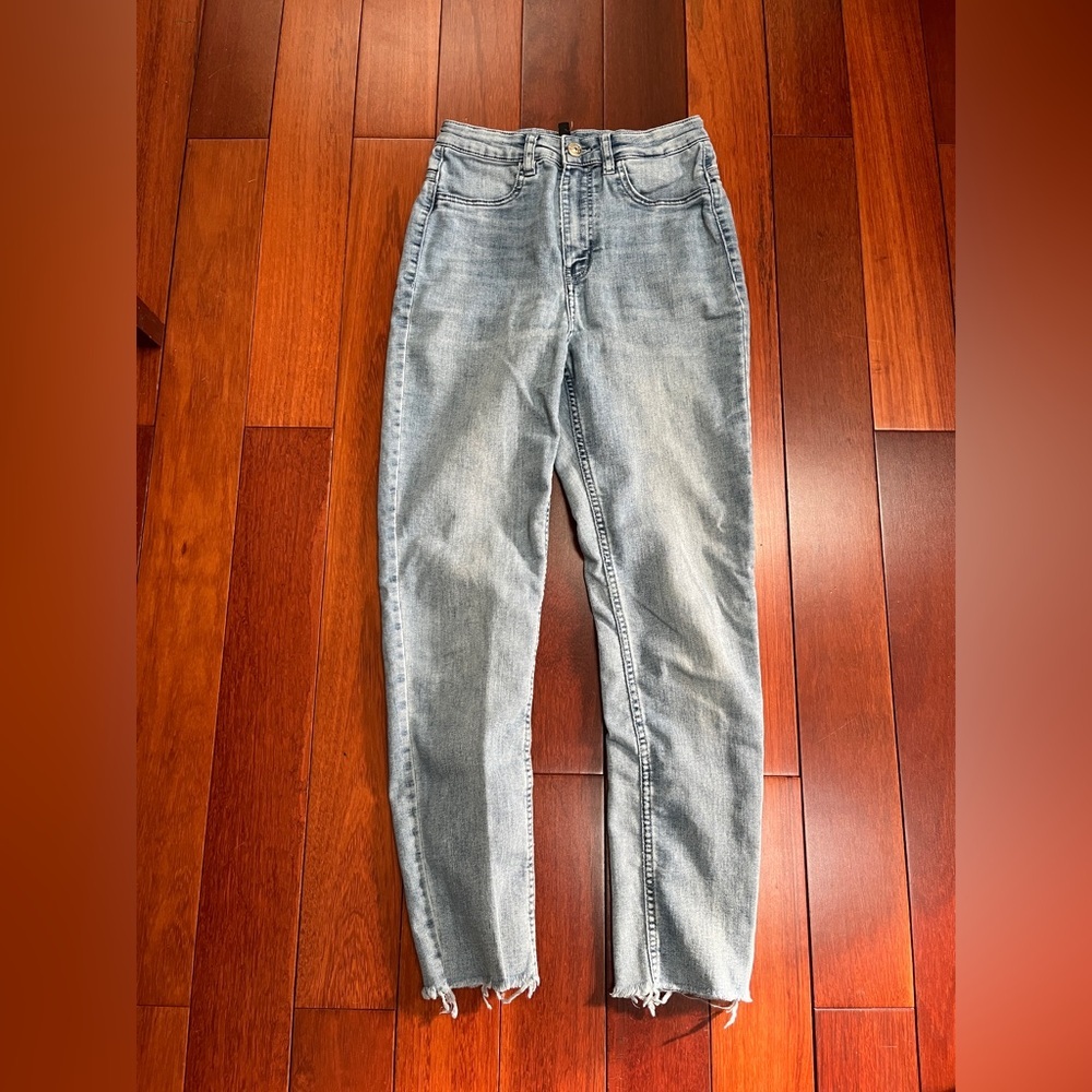 H&M Divided Classic Light Blue Women's Jeans size 4